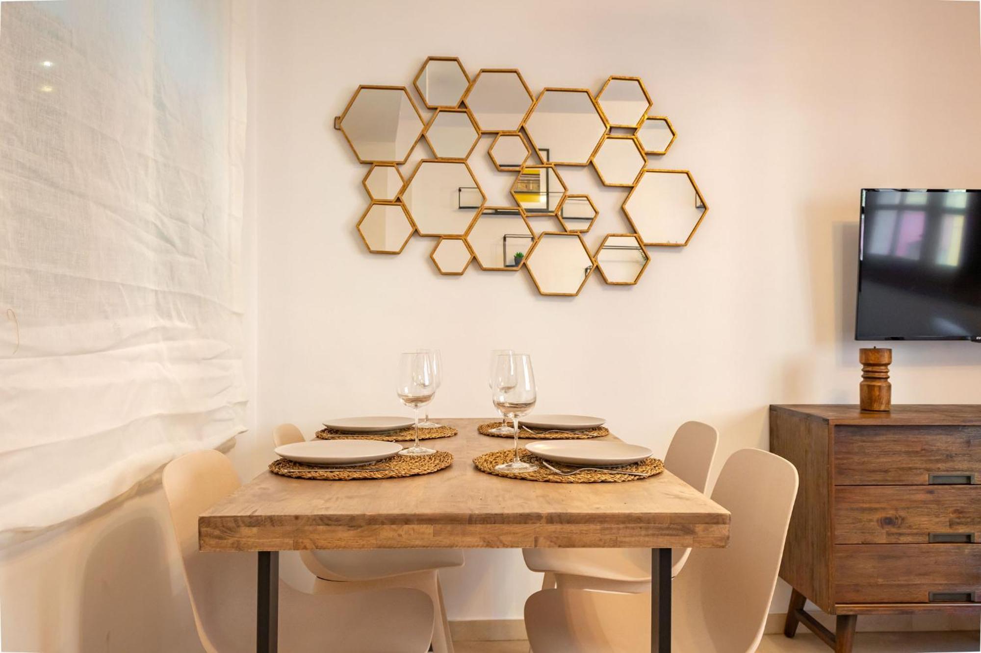Charming 2 Bedroom Apartment At San Marcos Plaza By Ocityzen Sevilla Buitenkant foto