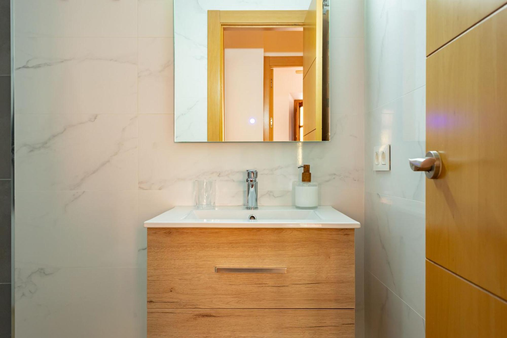 Charming 2 Bedroom Apartment At San Marcos Plaza By Ocityzen Sevilla Buitenkant foto